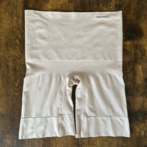 Nine West Tummy Control Shapewear Size XL